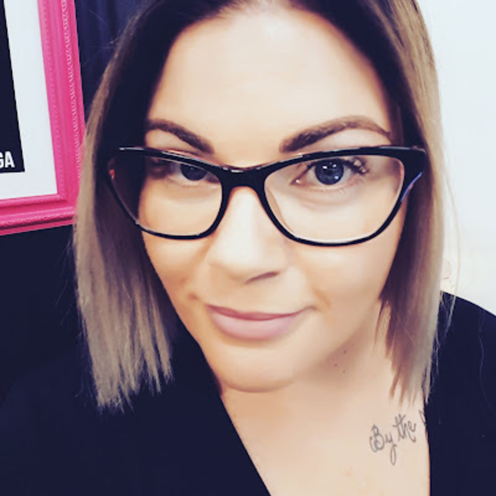 Meet your Posher, Claire